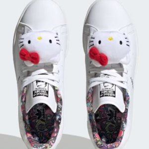 NWT & Box - Adidas Stan Smith Hello Kitty Sneakers!